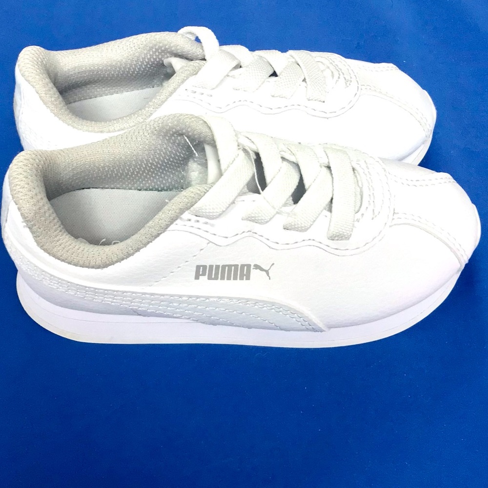 🎉Puma Sneakers 🎉